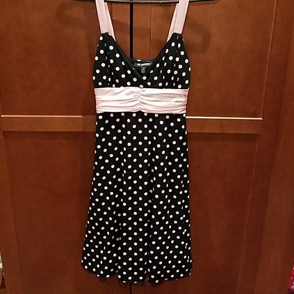 Cute Dress! Black w/Pink Polka Dots - Picture 1 of 6